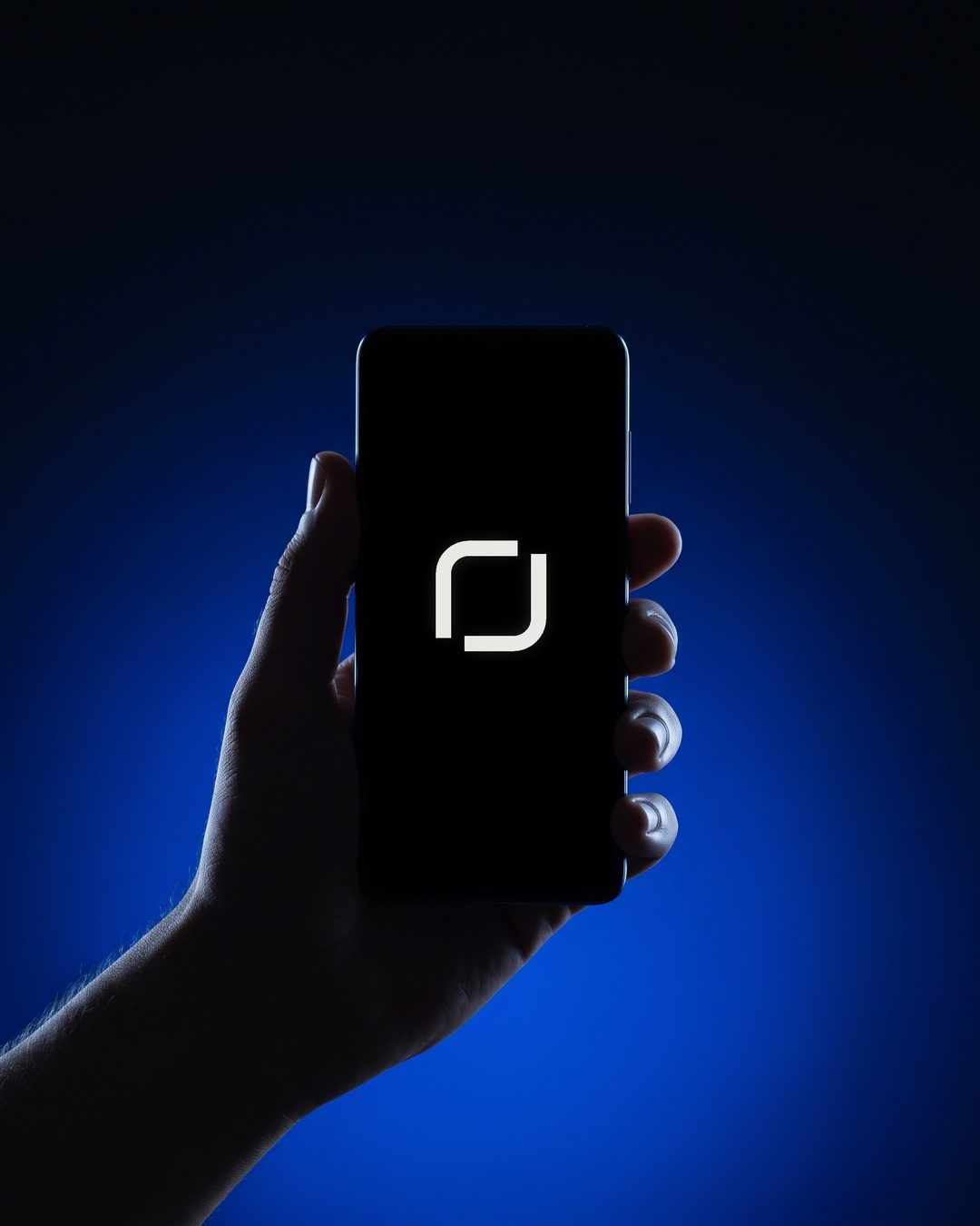 Retour symbol on a phone screen